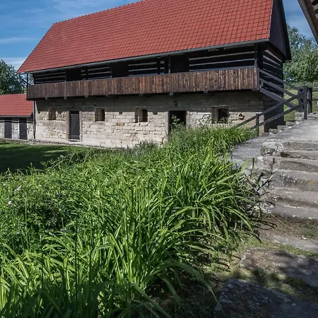Roubena Cesky Raj Nadslav